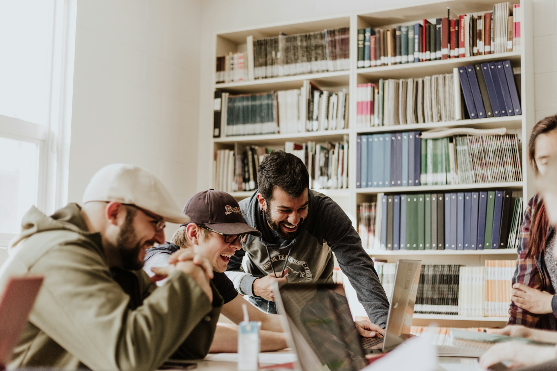 How to Choose the Right Country for Studying Abroad in 2025