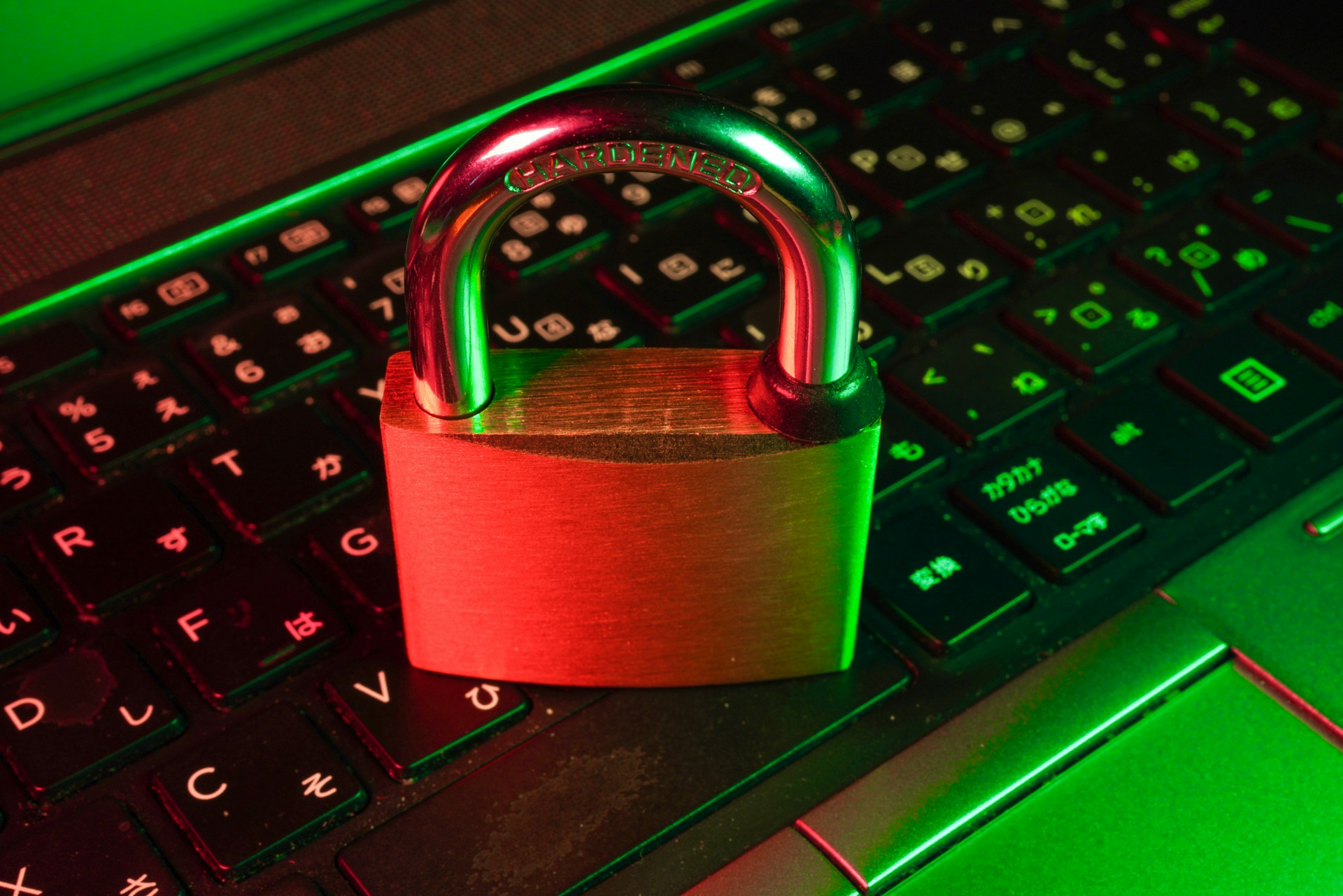 Stay Safe-Abroad---Cyber-Safety-and-Financial-Protection-1749106427.jpg